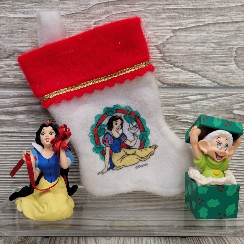 Lot of 3 Disney Snow White and the‎ Seven Dwarfs Enchantment Hallmark Ornament